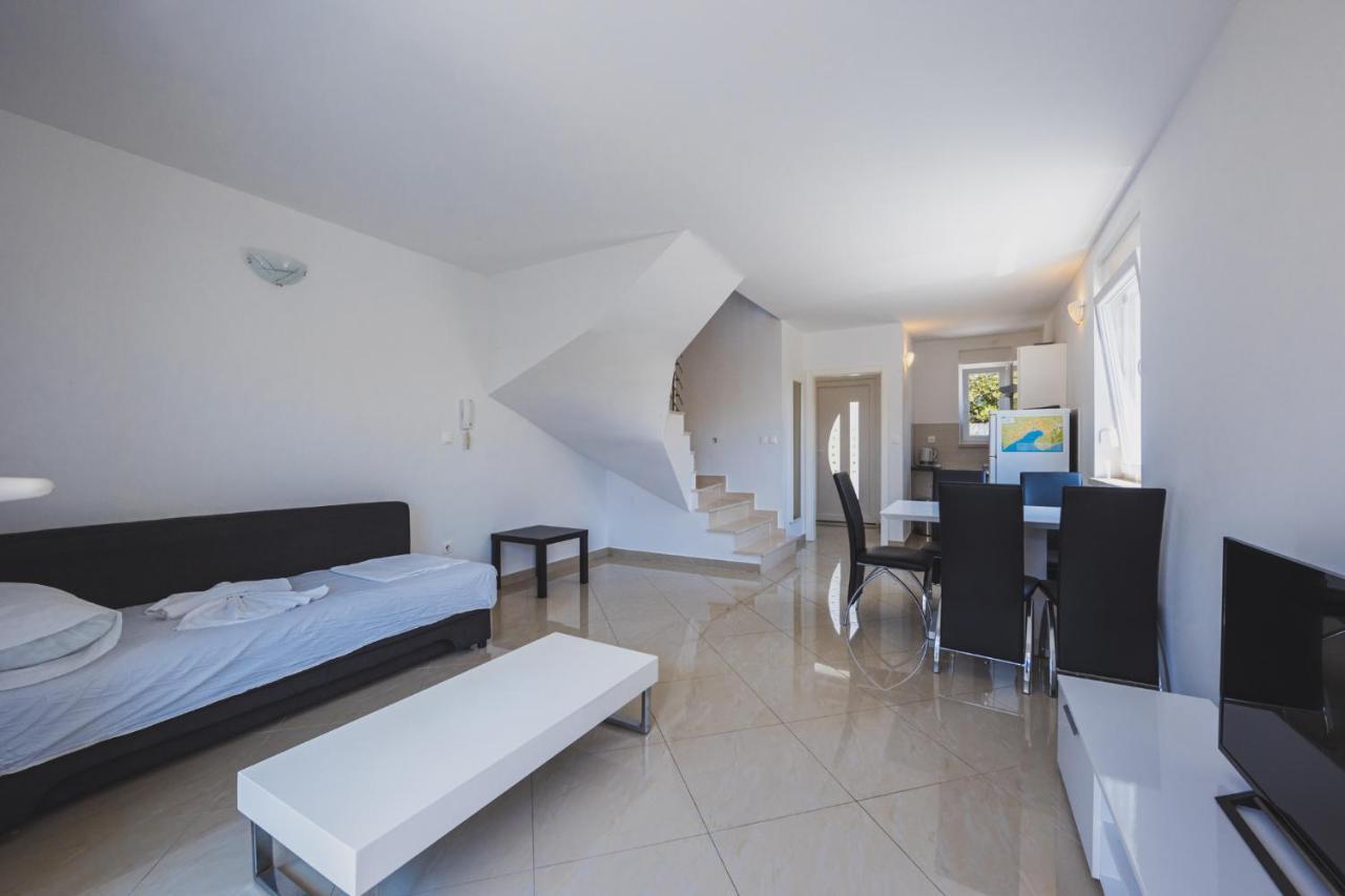Apartments Lemon Novalja Extérieur photo